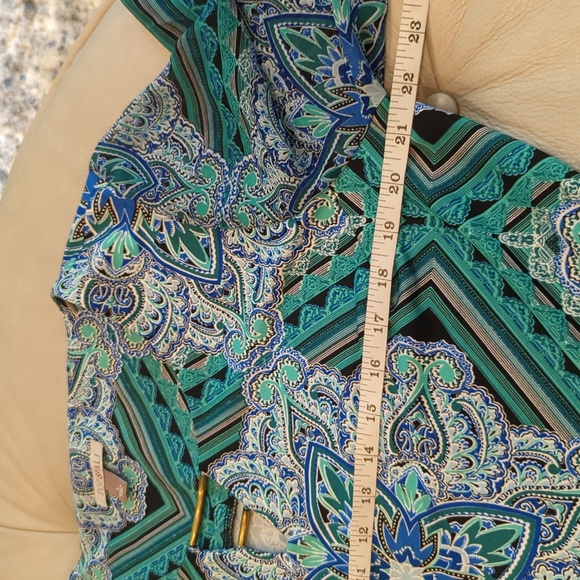 Women's Roz & Ali EUC top in a size large. - Picture 6 of 8